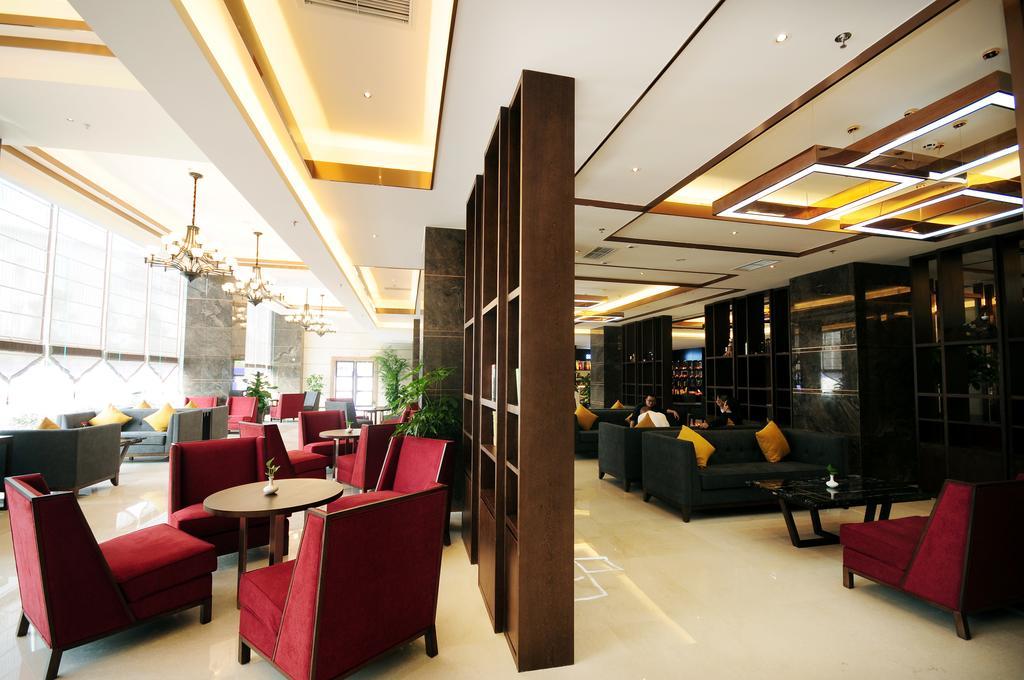 Airport Jianguo Hotel Чэнду Экстерьер фото