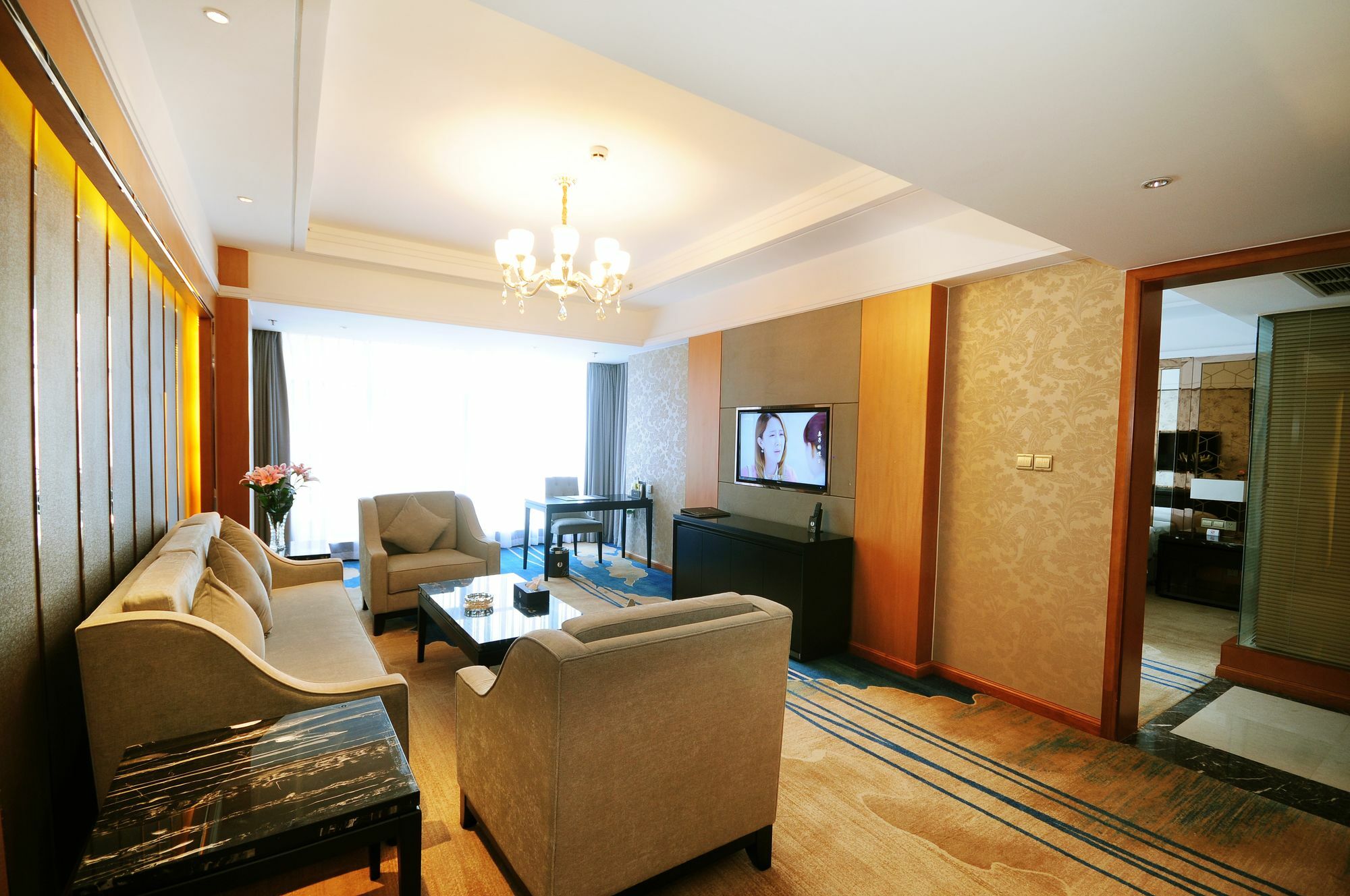 Airport Jianguo Hotel Чэнду Экстерьер фото